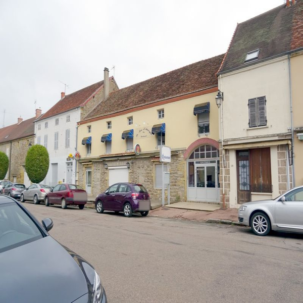 Vente Immobilier Professionnel Murs commerciaux Saint-Christophe-en-Brionnais 71800